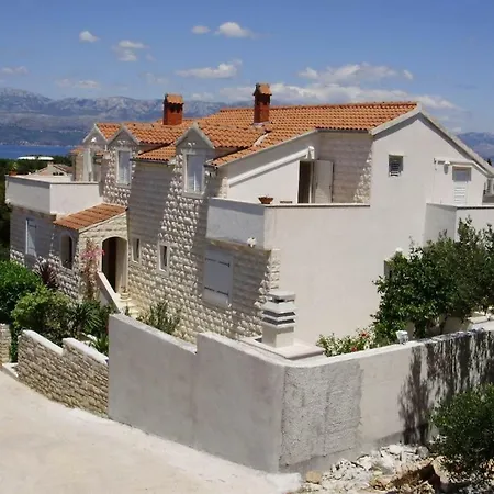 Apartment 16774c Supetar